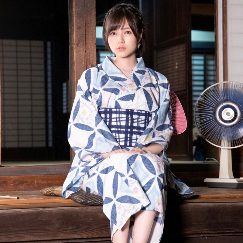 涼森れむ